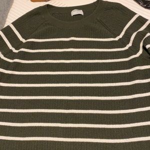 Old navy striped pull over sweater